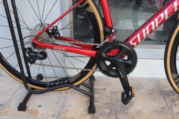 Carbon road bike in doha Qatar